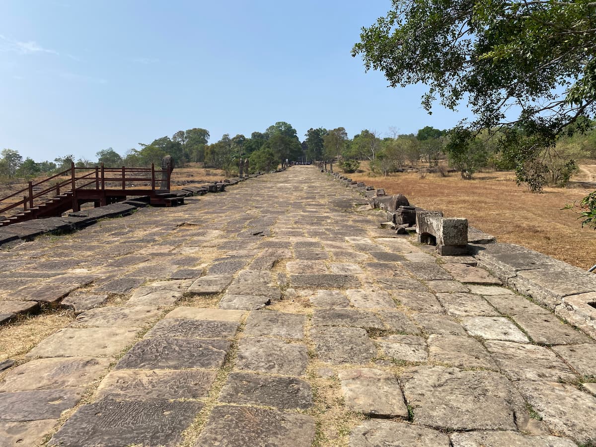 プレアヴィヒア寺院