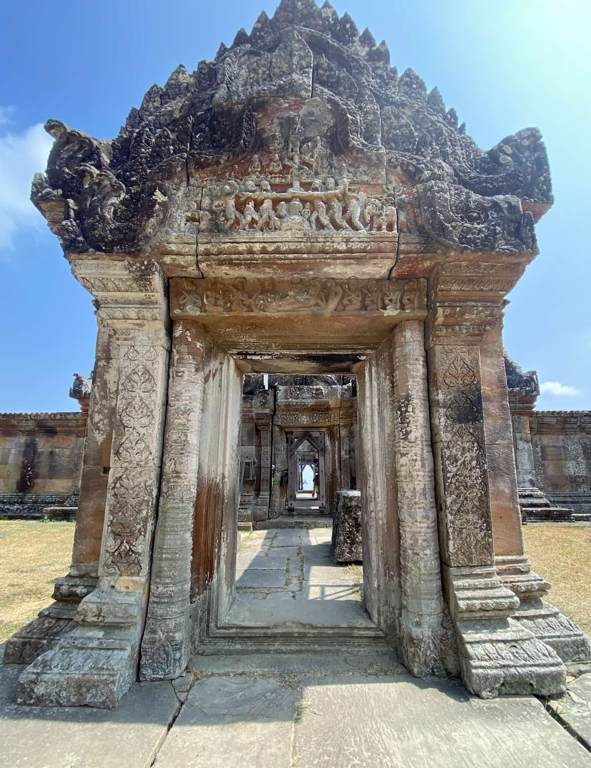 プレアヴィヒア寺院