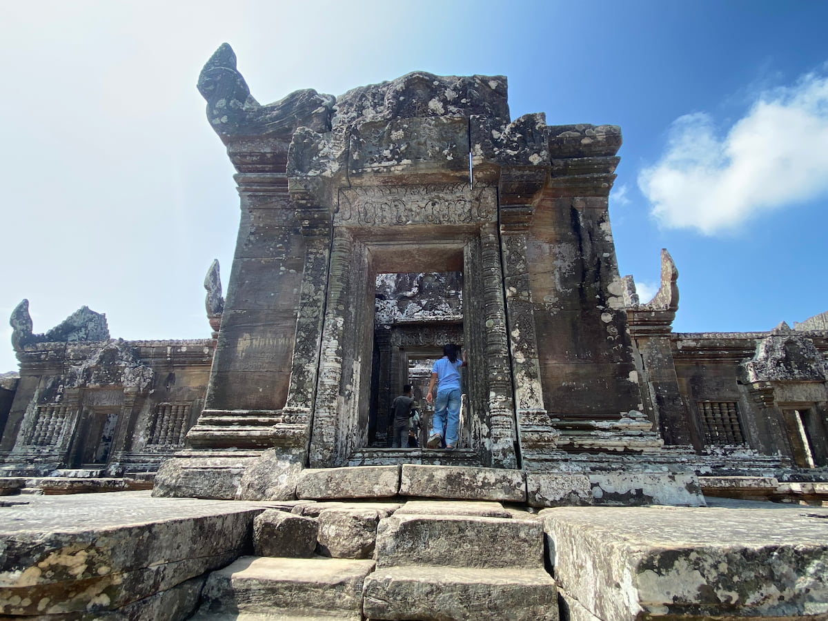 プレアヴィヒア寺院