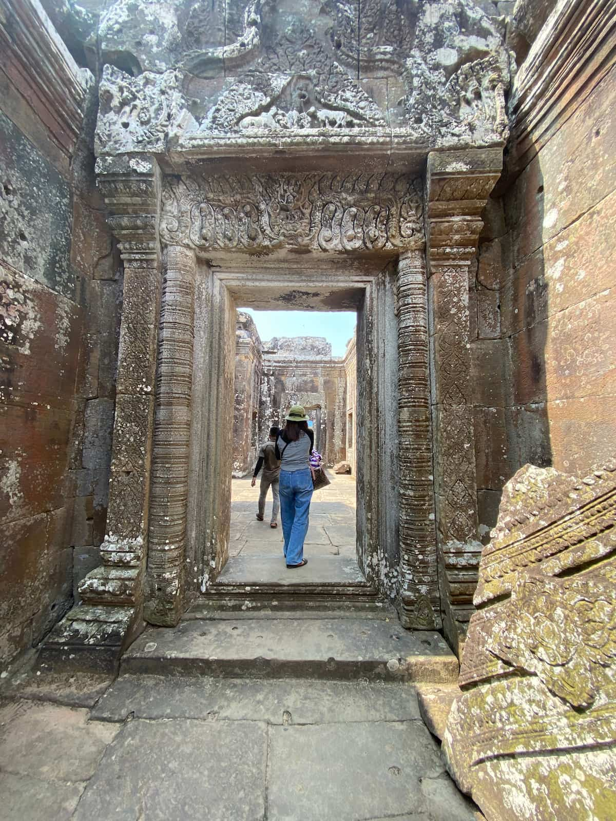 プレアヴィヒア寺院