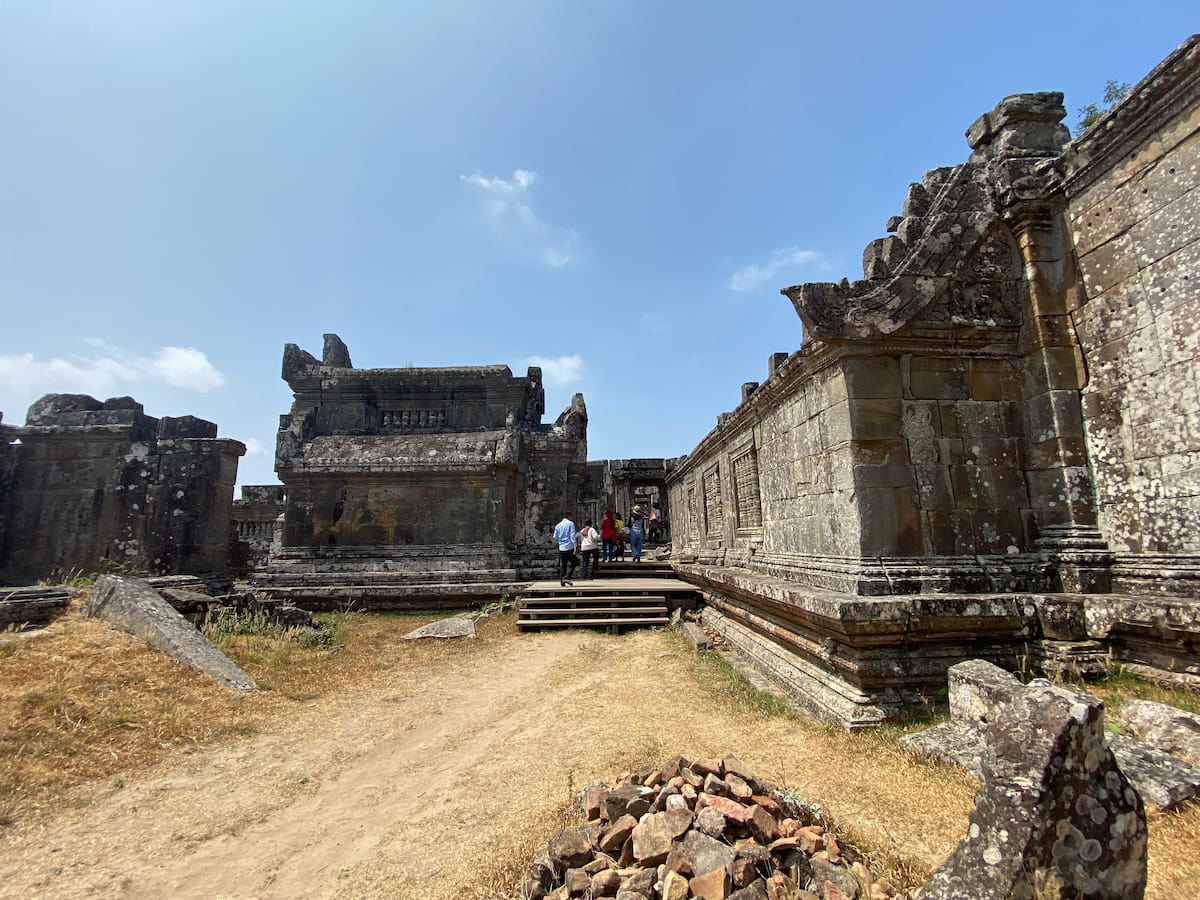 プレアヴィヒア寺院