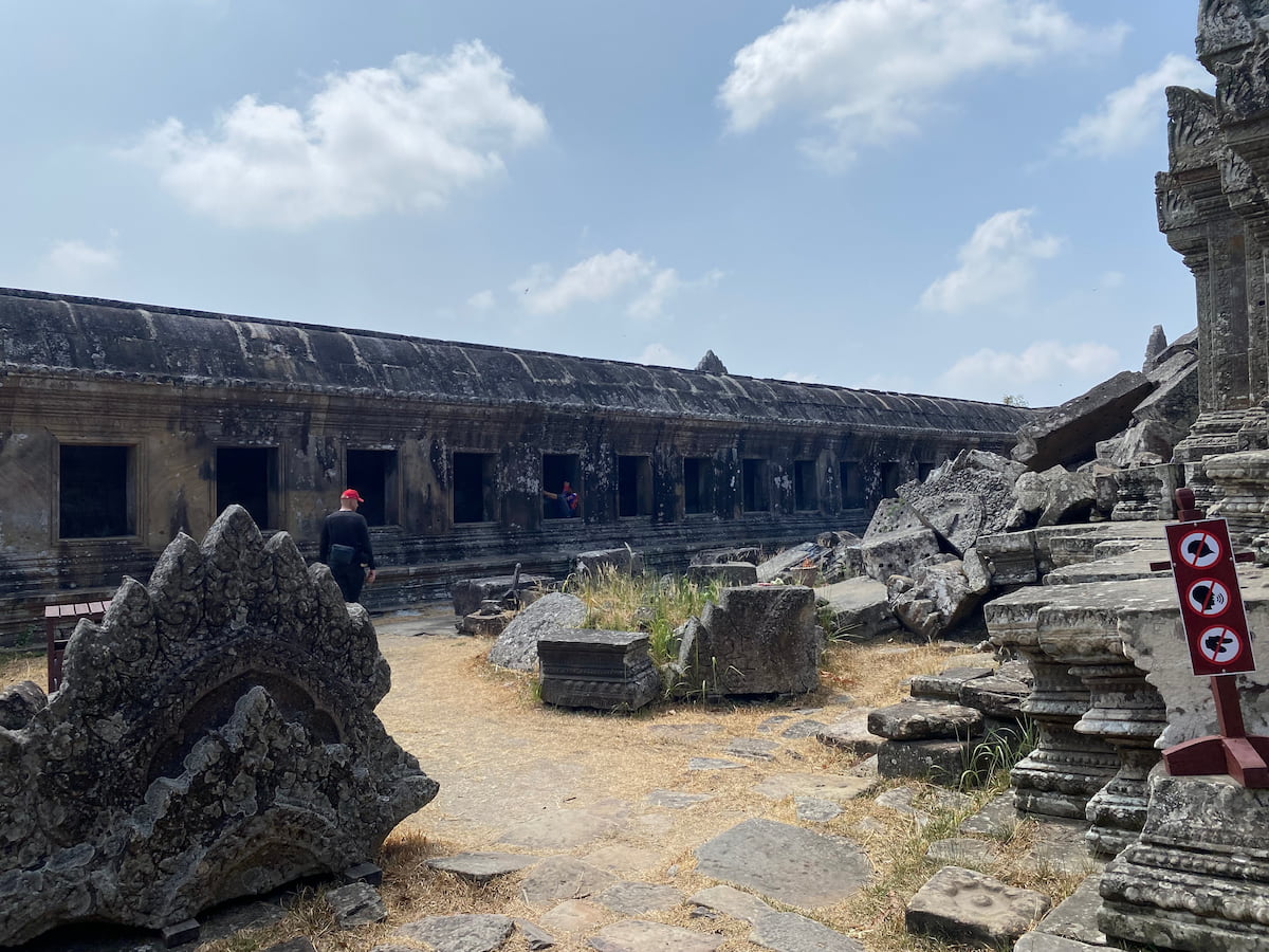 プレアヴィヒア寺院