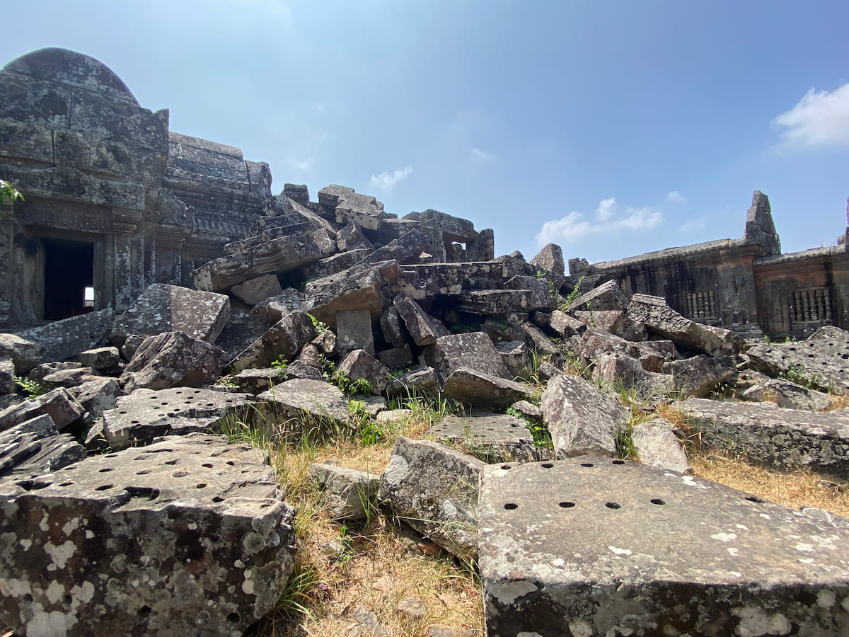 プレアヴィヒア寺院