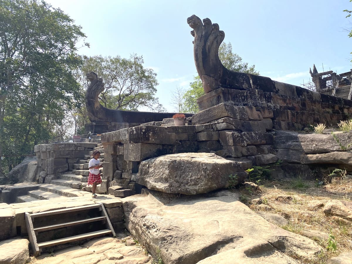 プレアヴィヒア寺院