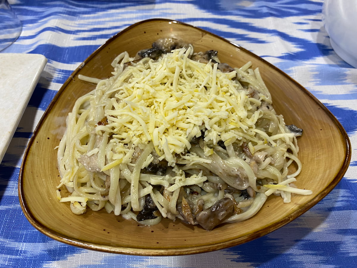 ヒヴァ　レストラン　カフェ