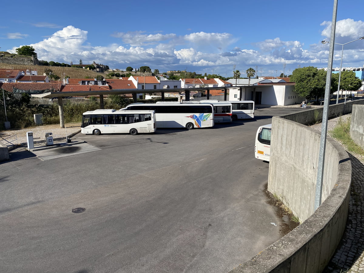 リスボンからエヴォラへの行き方