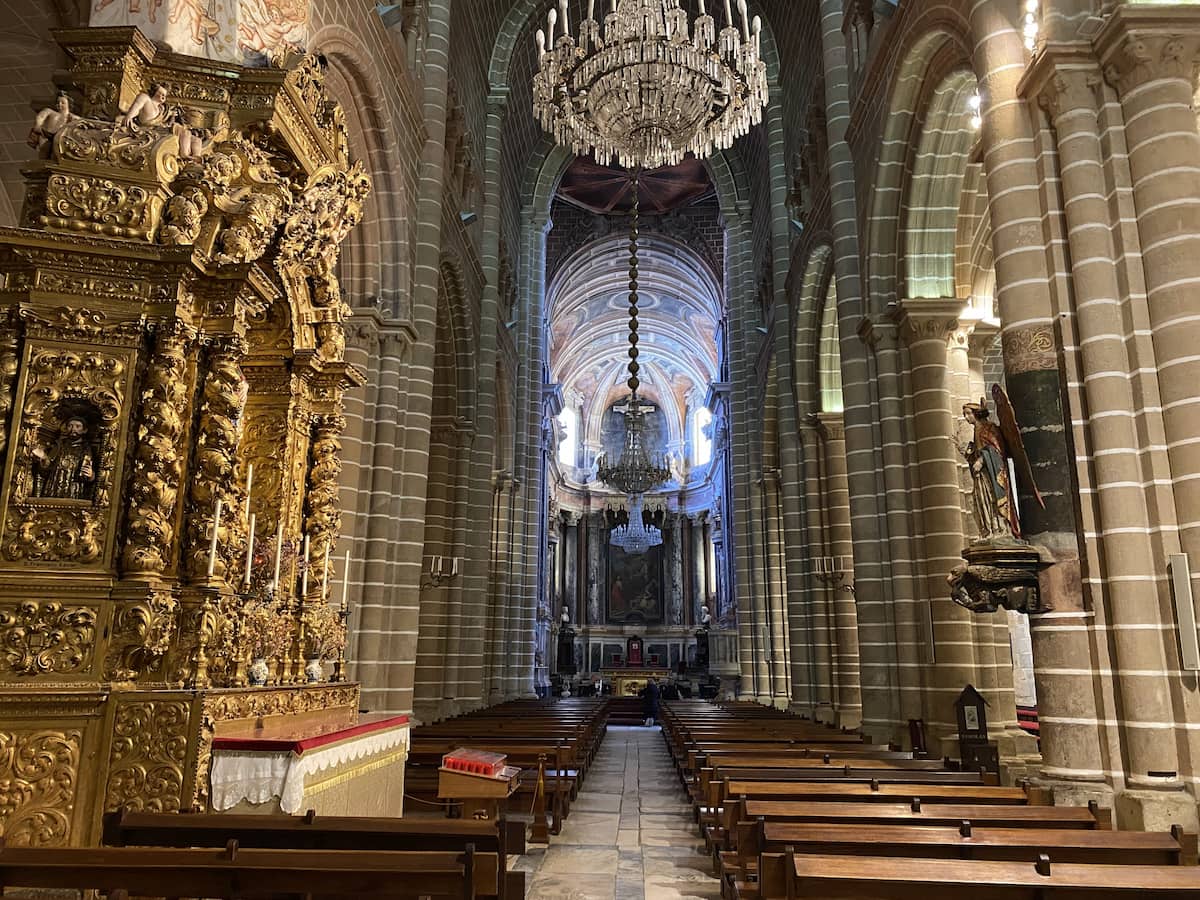 エヴォラ大聖堂