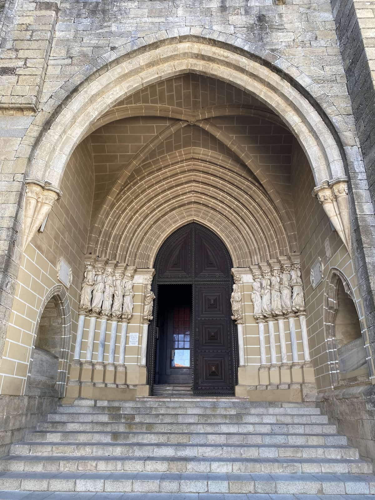 エヴォラ大聖堂