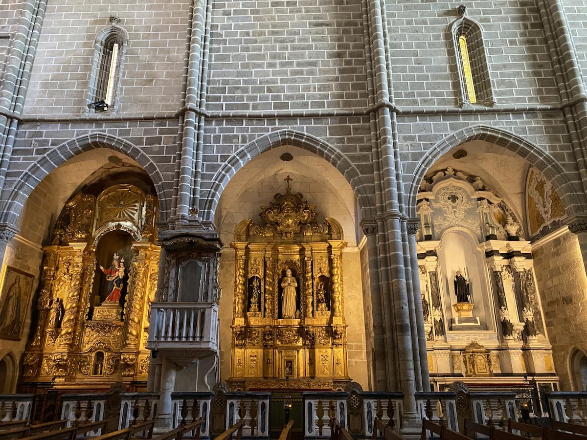 サンフランシスコ教会　エヴォラ