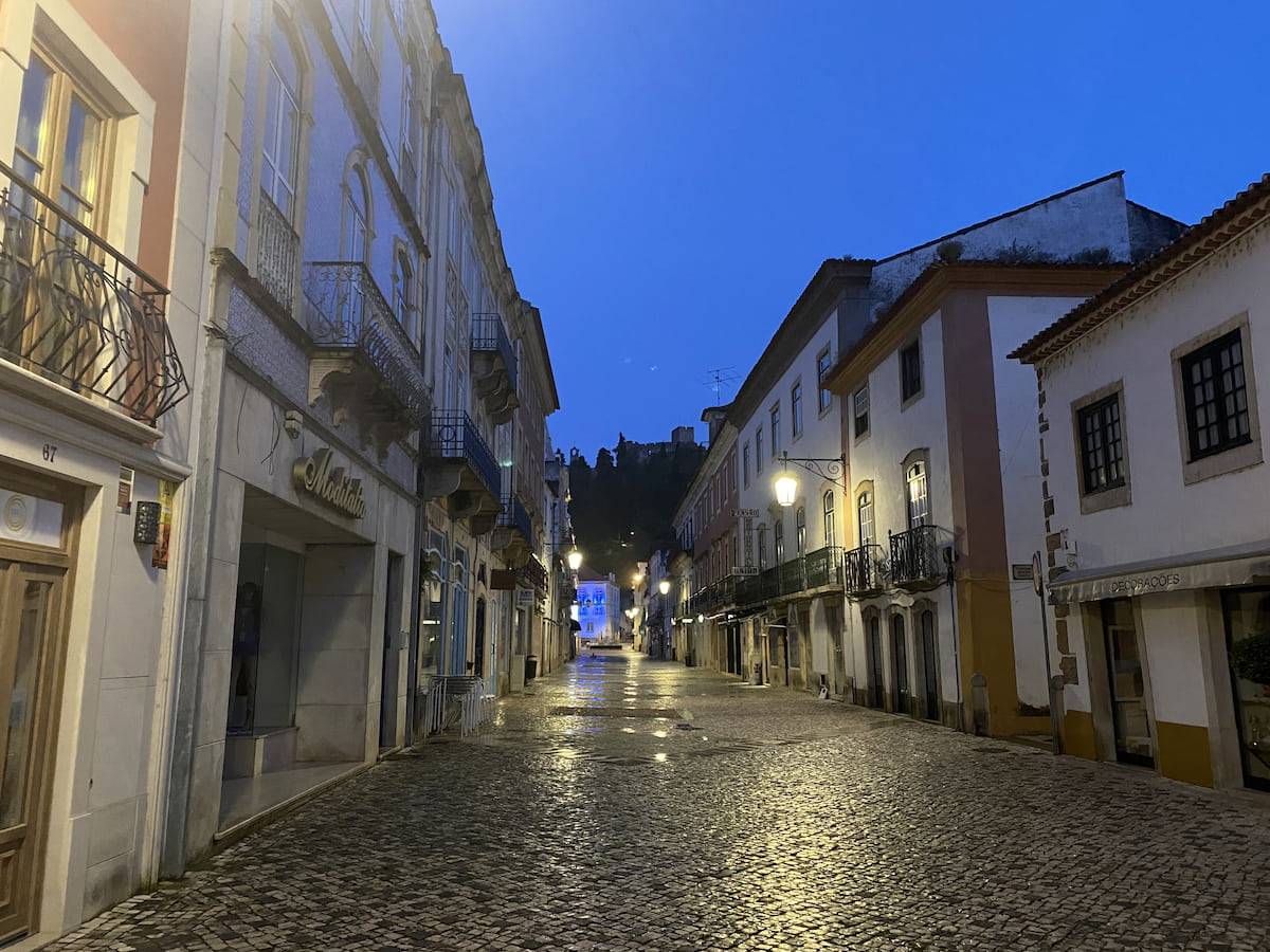 トマールからバターリャへの行き方