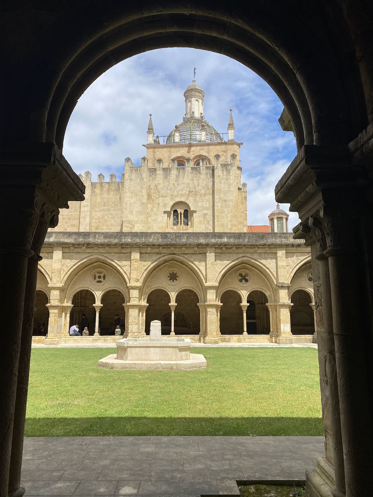 コインブラ旧大聖堂
