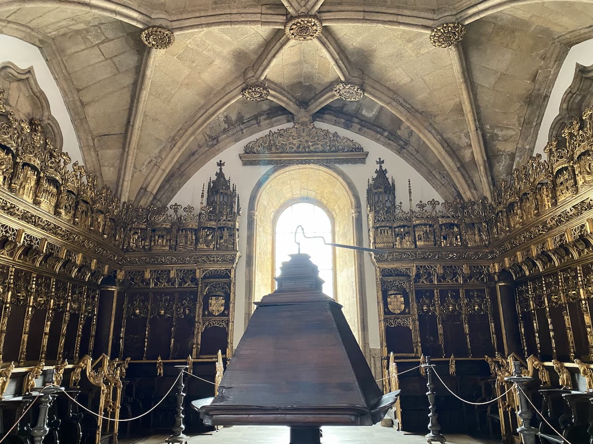 サンタ・クルース修道院