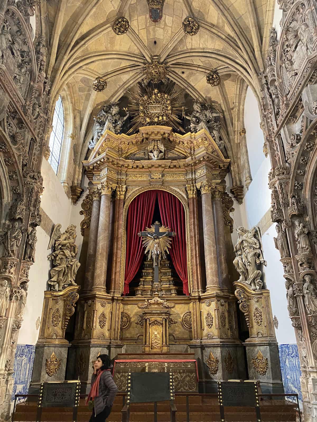 サンタ・クルース修道院