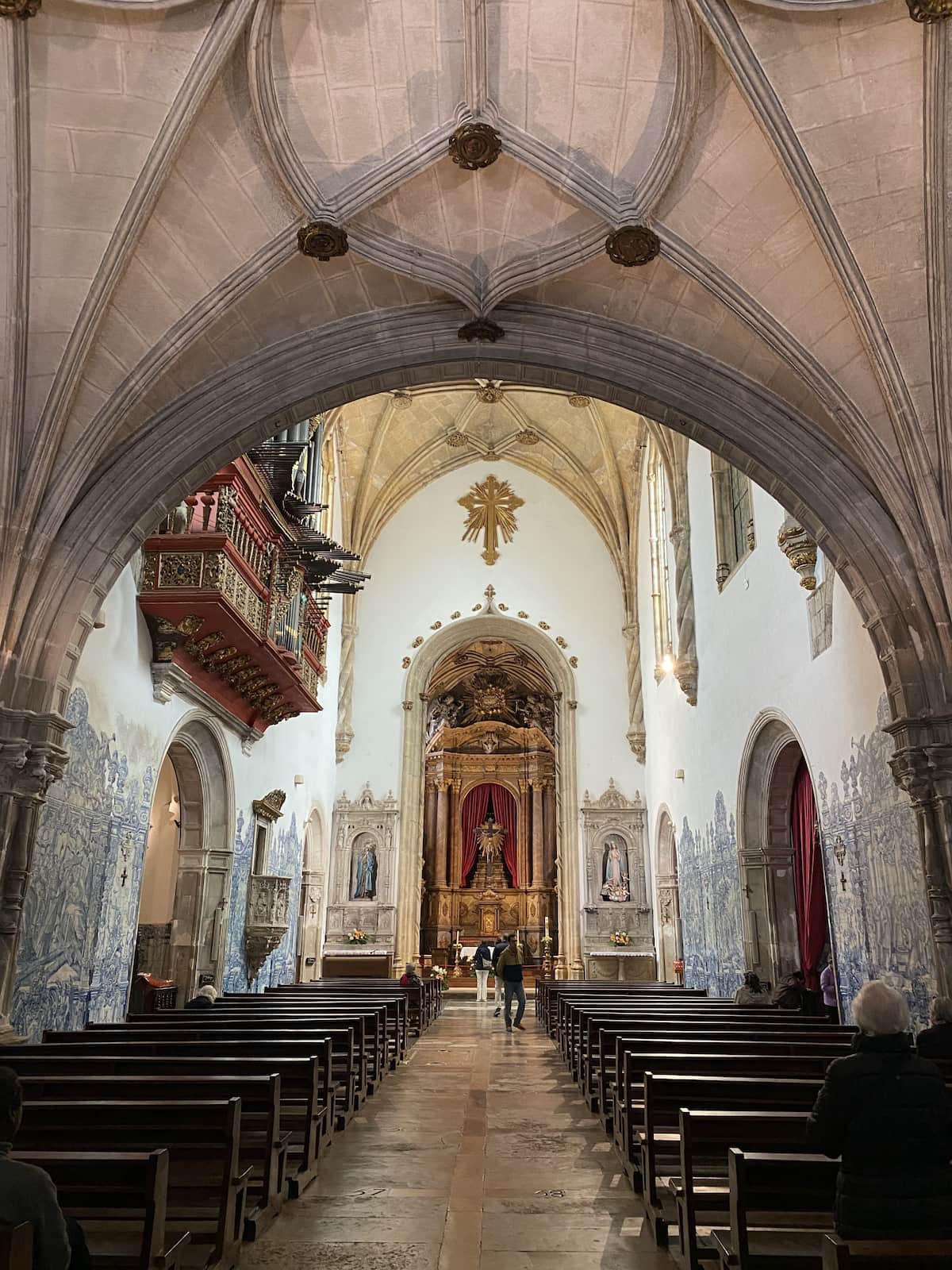 サンタ・クルース修道院