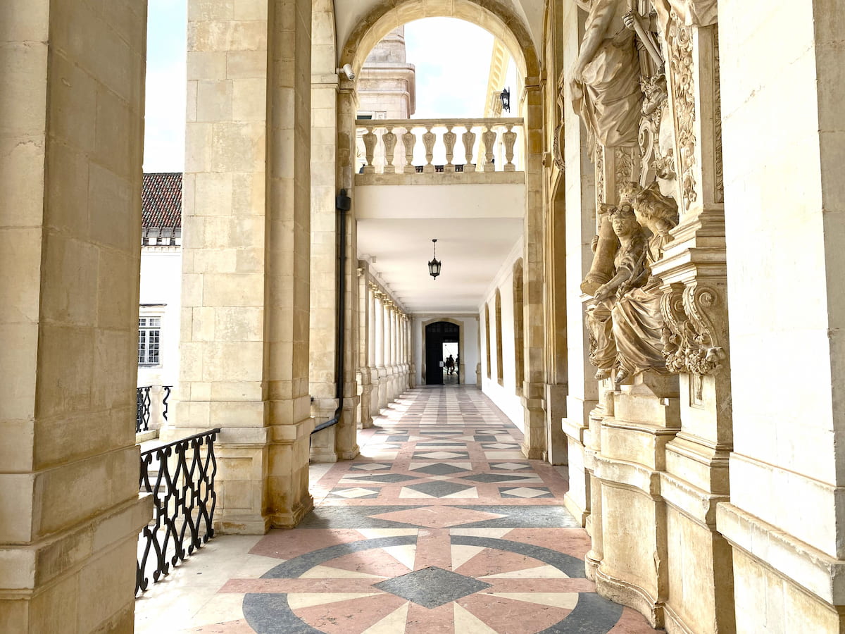 コインブラ大学-アルタとソフィア