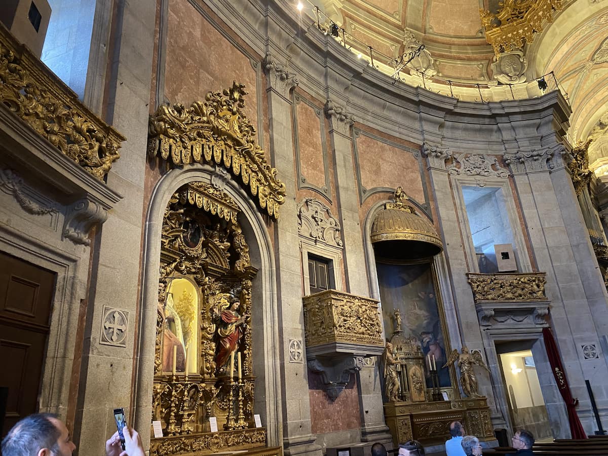 クレリゴス教会