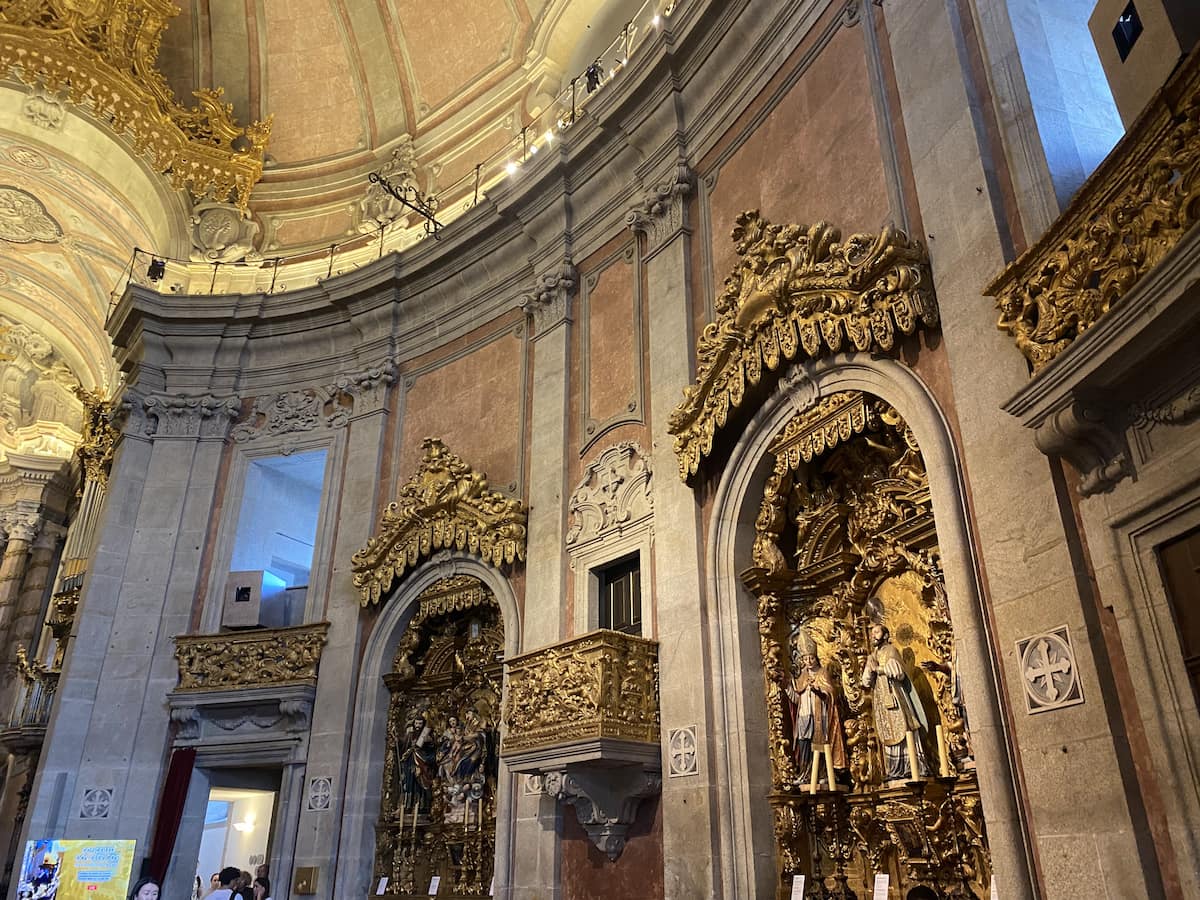 クレリゴス教会