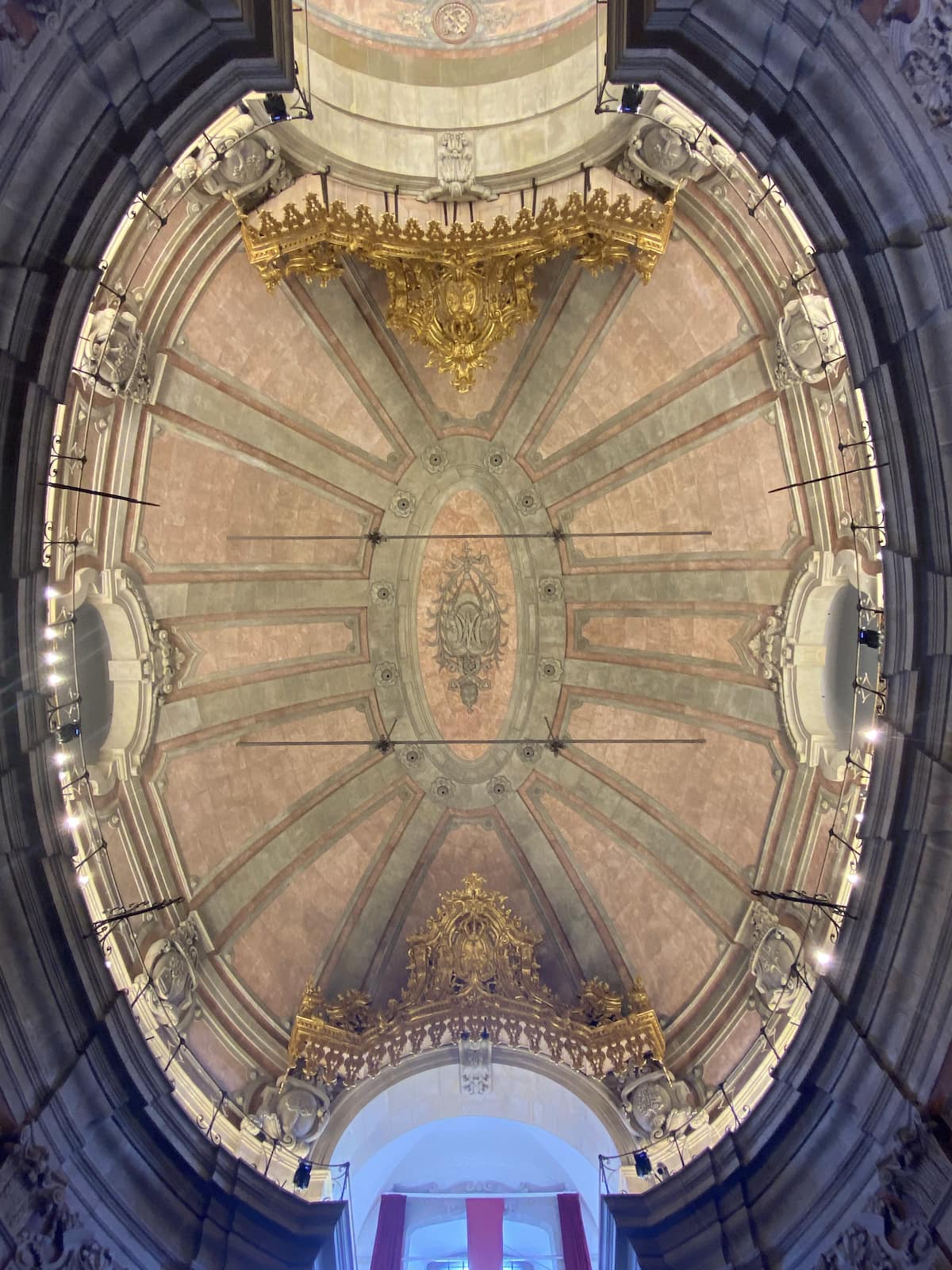 クレリゴス教会