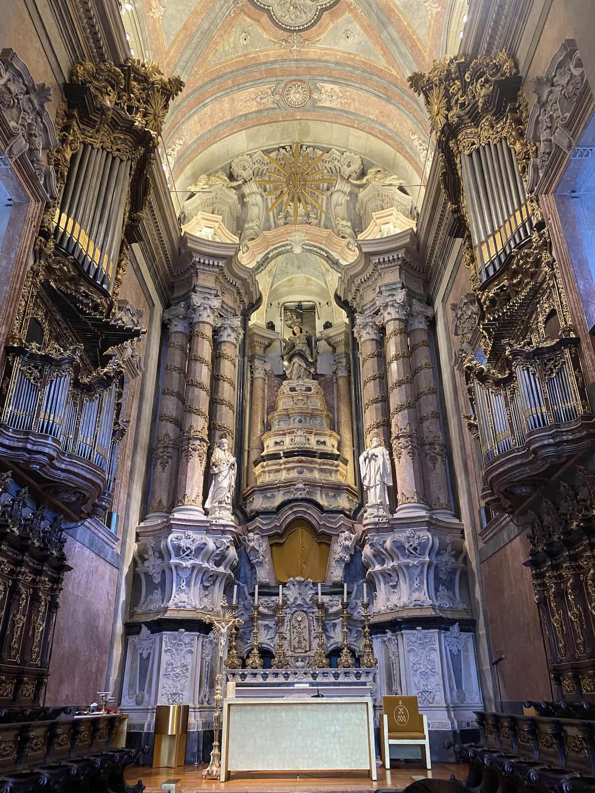 クレリゴス教会