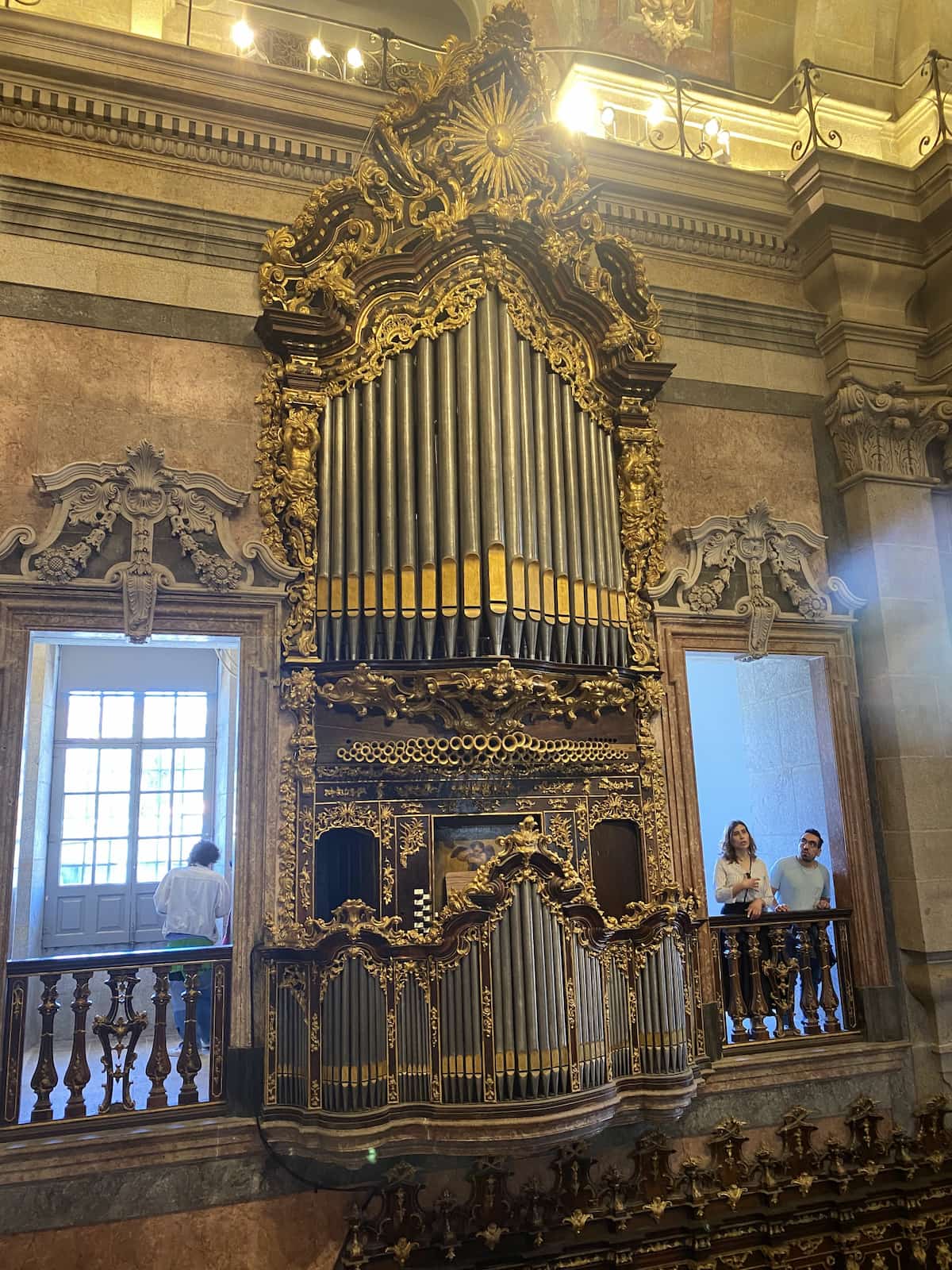 クレリゴス教会