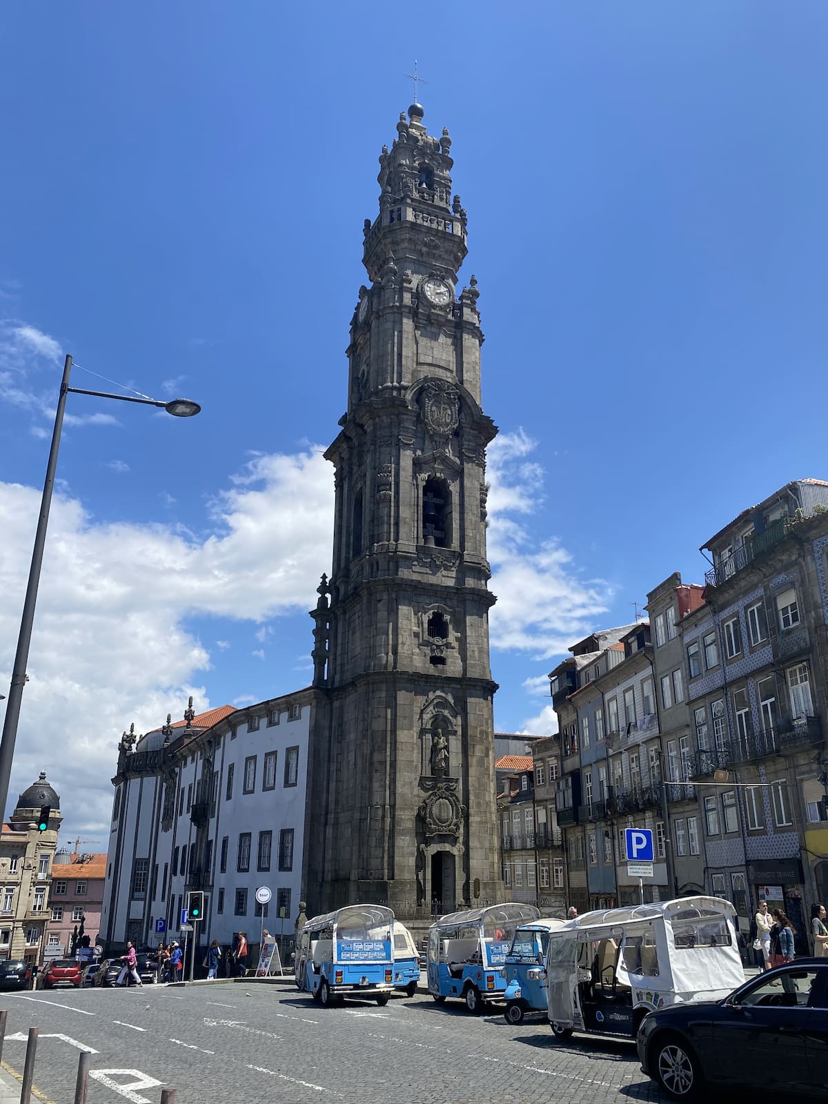 クレリゴス教会