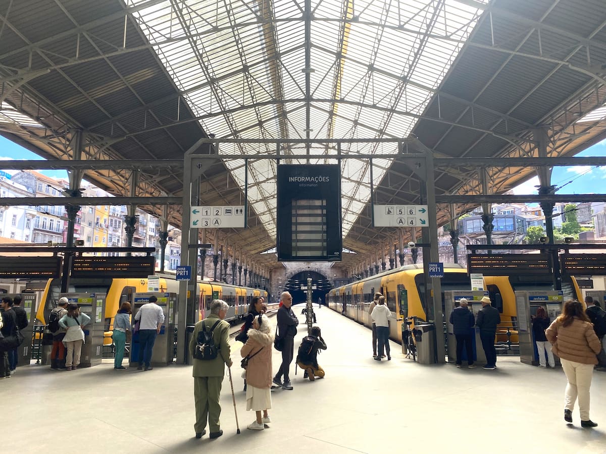 コインブラからポルト行き方