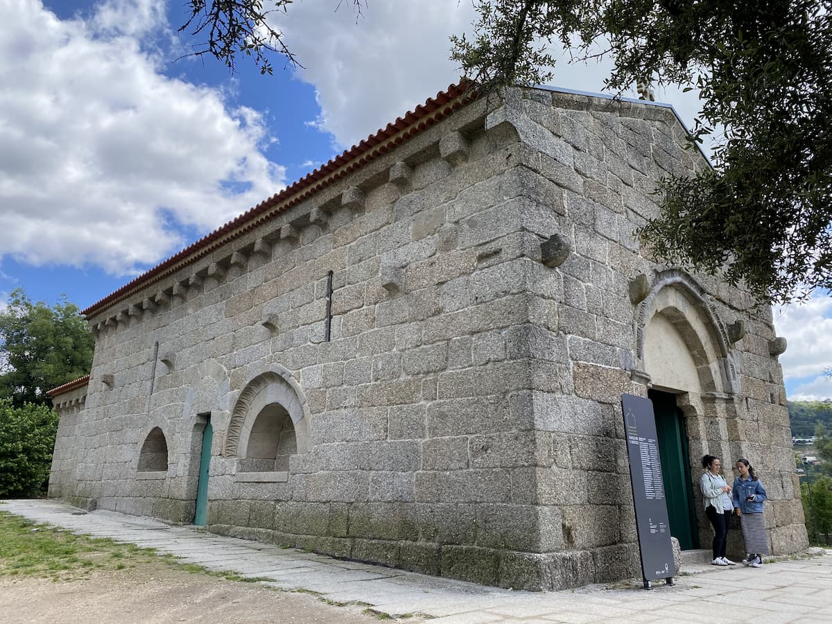 ギマランイス歴史地区とコウルス地区