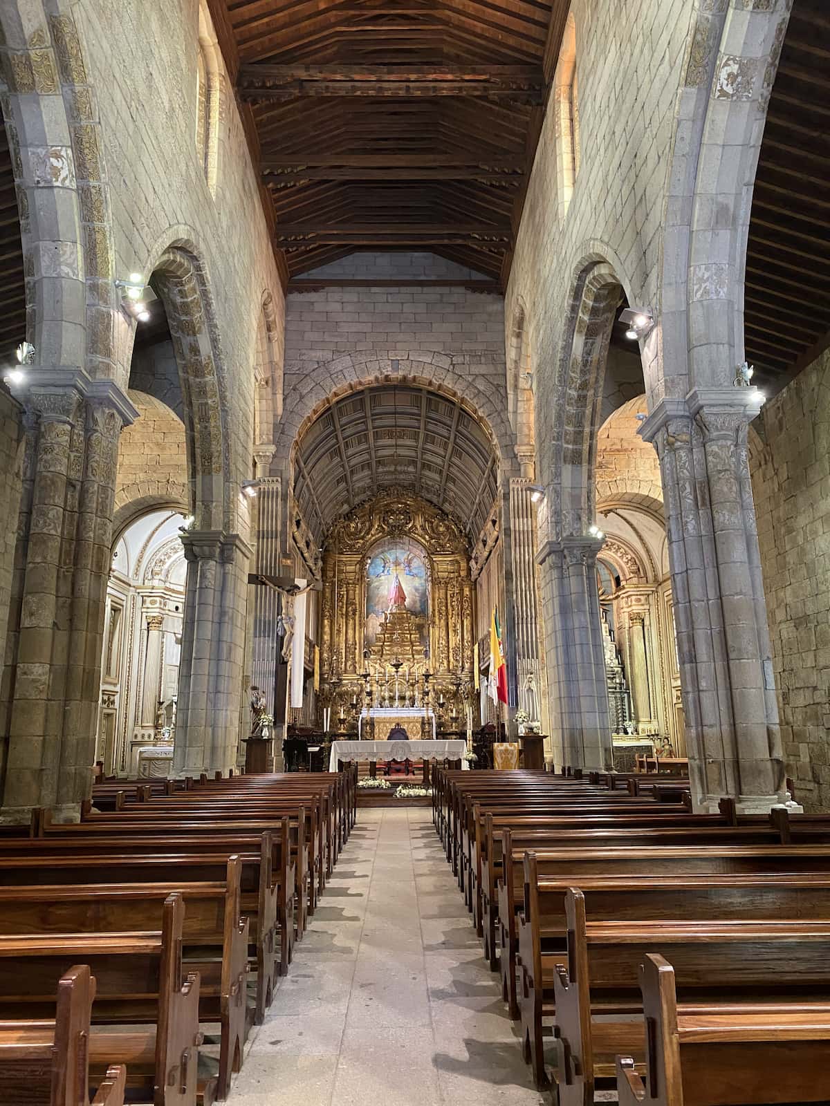 ギマランイス歴史地区とコウルス地区