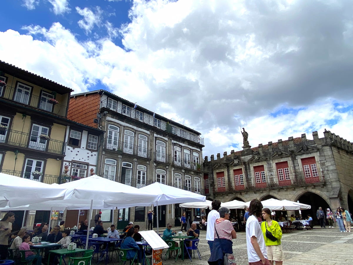ギマランイス歴史地区とコウルス地区