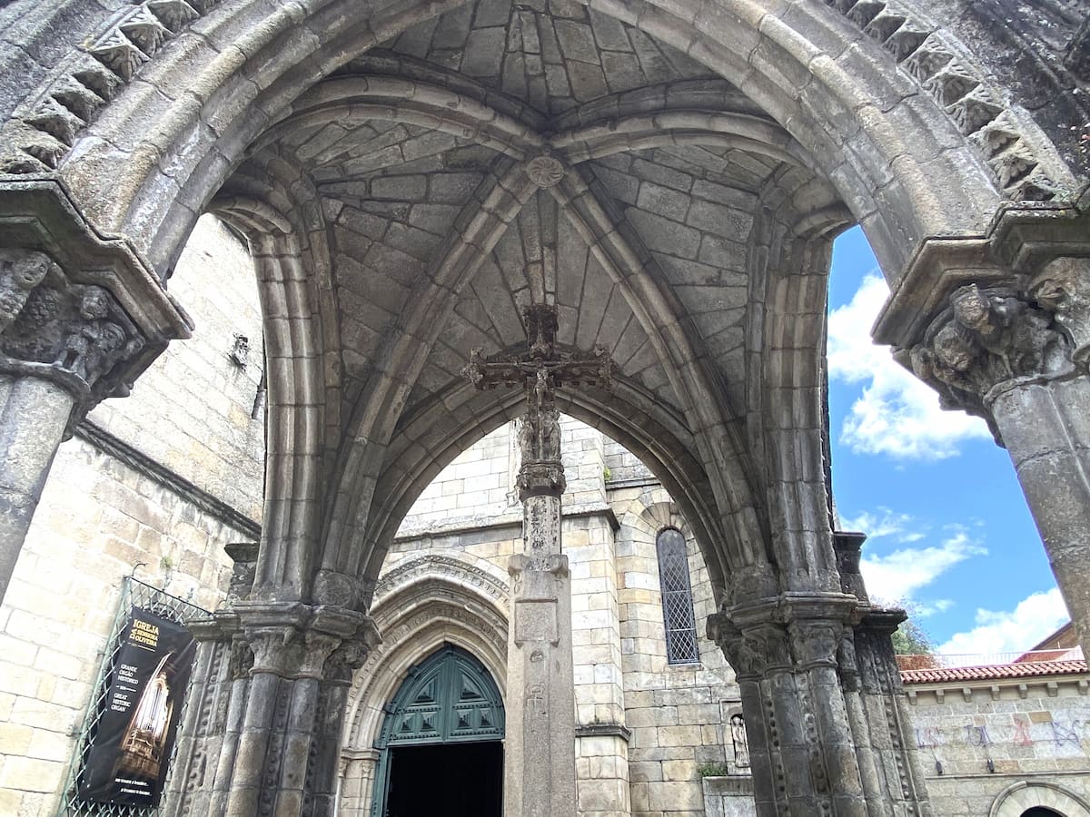 ギマランイス歴史地区とコウルス地区